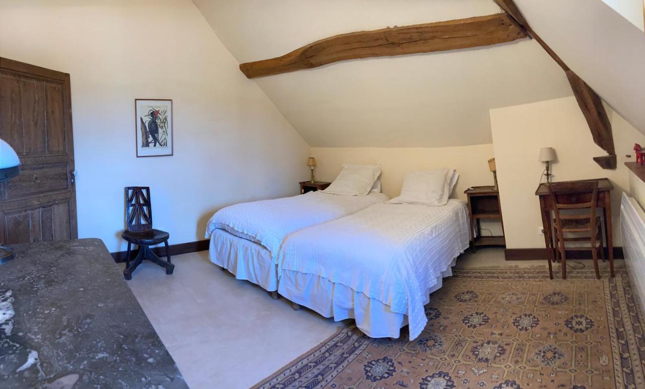 Bed and Breakfast La Buffonnerie Moutiers-Saint-Jean Екстер'єр фото